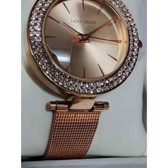 WOMEN'S DESIGNER WRIST WATCH IN LAURA ASHLEY GIFT BOX! CHOOSE ONE - BRAND NEW! - Picture 5 of 9